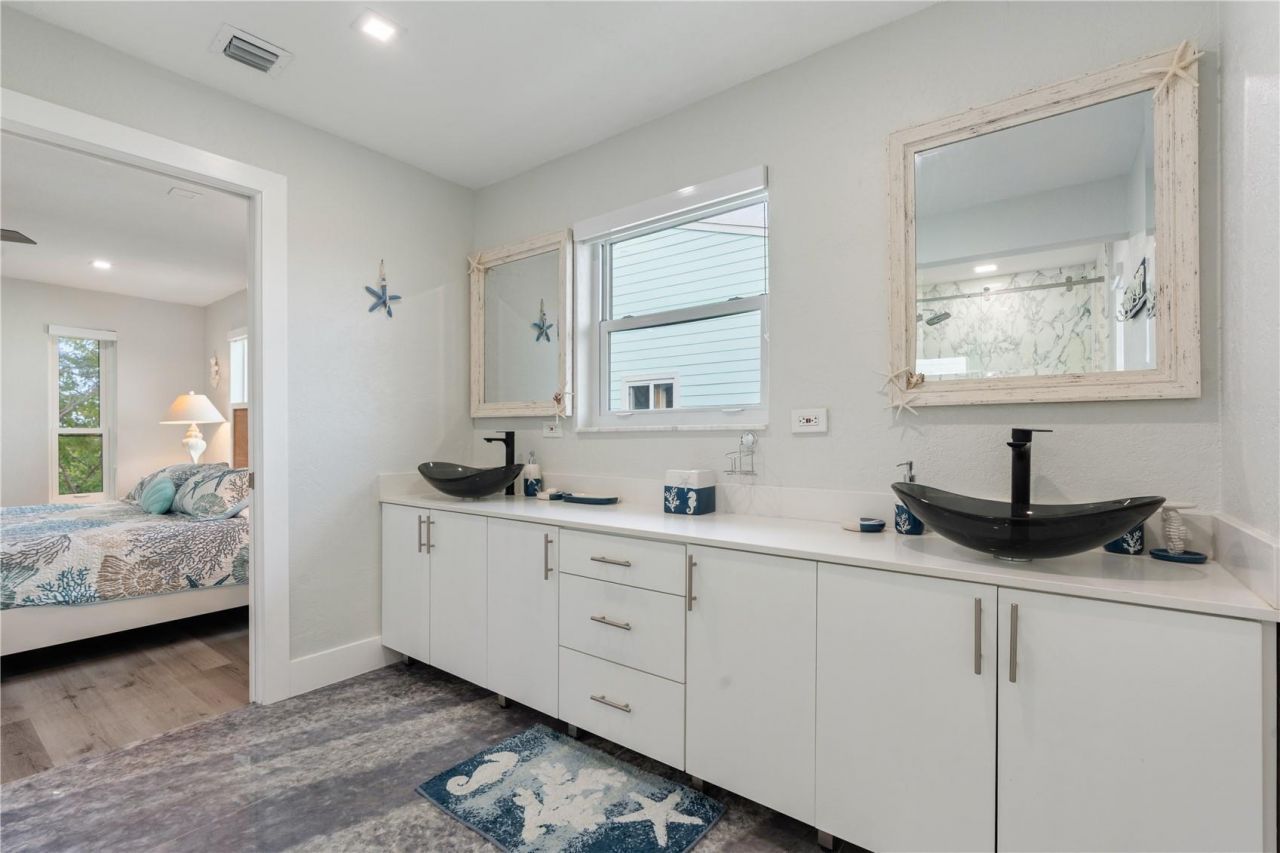 25 N Blackwater Lane, Key Largo, FL 33037 Photo