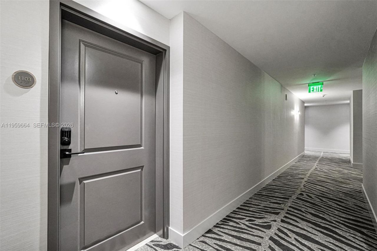 7910 Harbor Island Dr, Unit 1103, North Bay Village, FL 33141 Photo