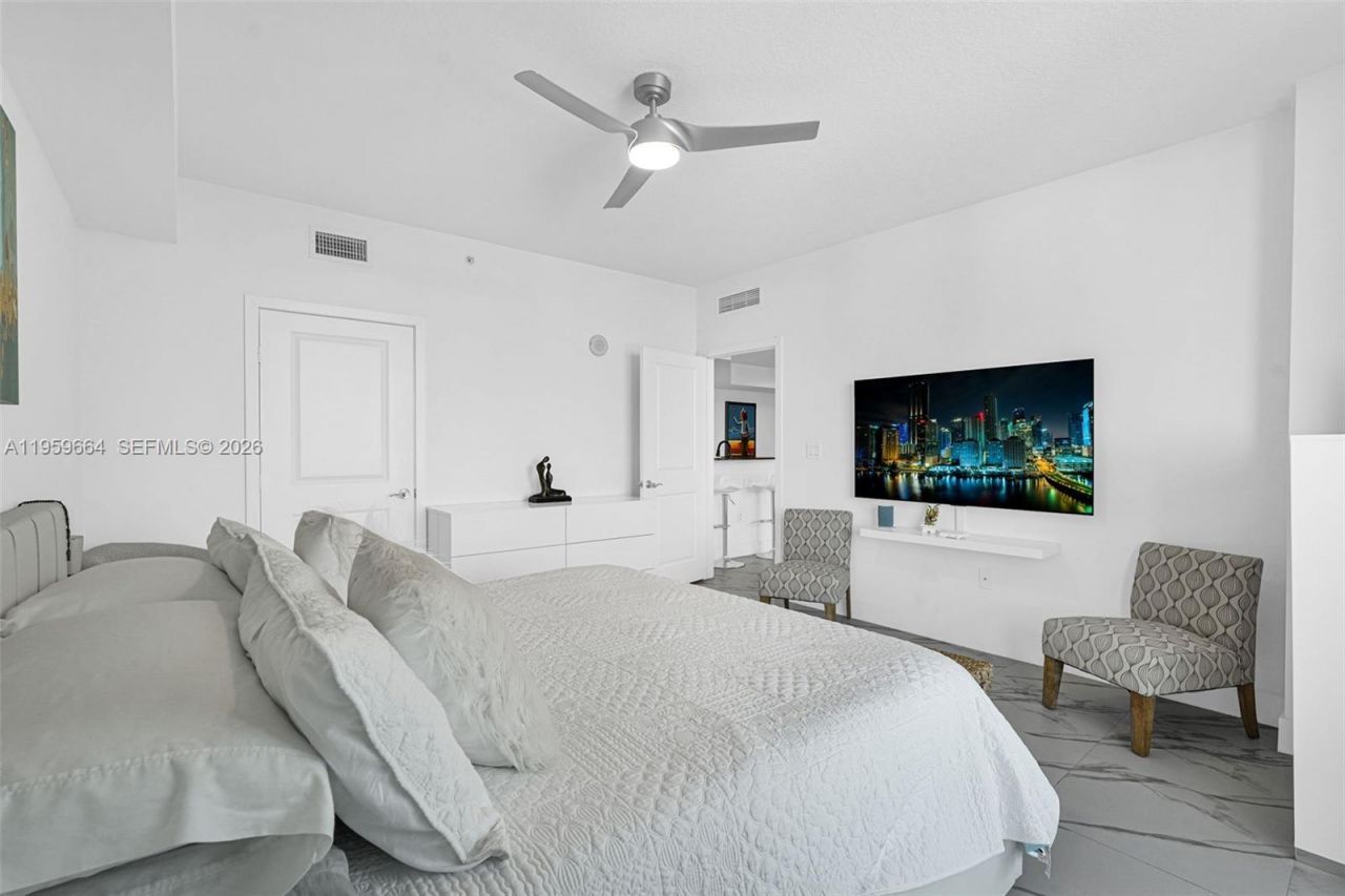 7910 Harbor Island Dr, Unit 1103, North Bay Village, FL 33141 Photo