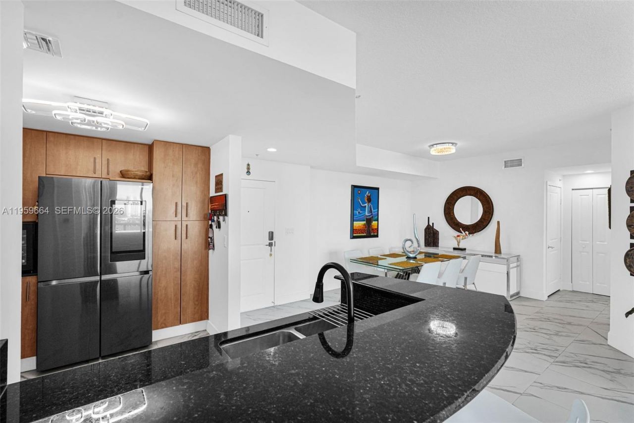 7910 Harbor Island Dr, Unit 1103, North Bay Village, FL 33141 Photo