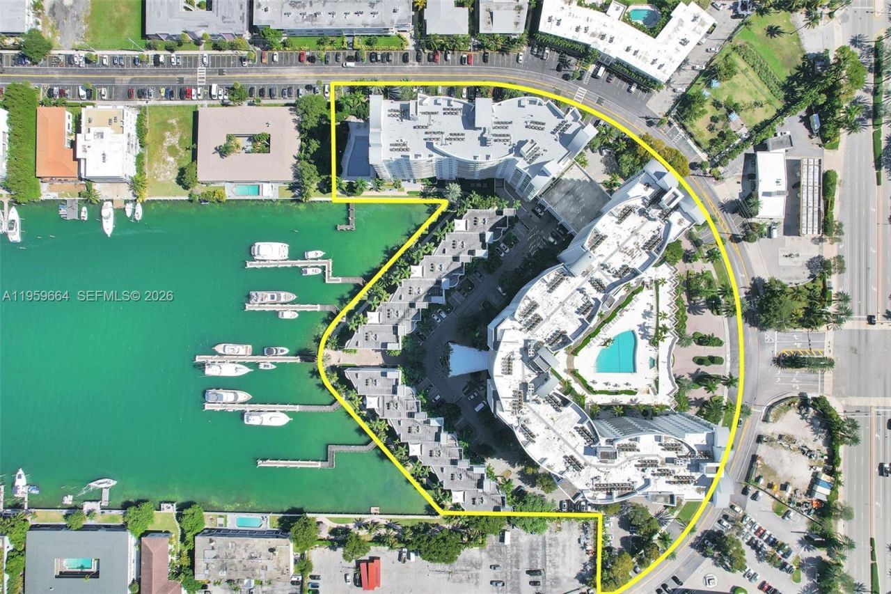 7910 Harbor Island Dr, Unit 1103, North Bay Village, FL 33141 Photo