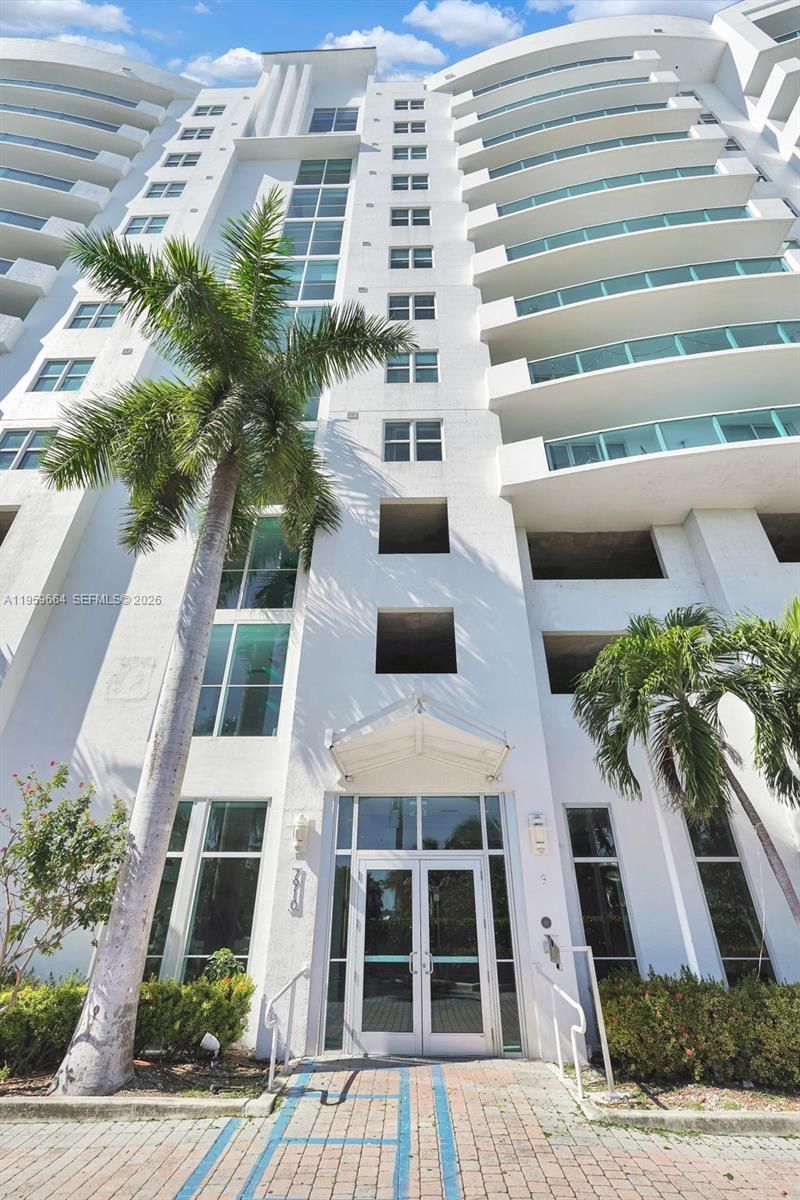 7910 Harbor Island Dr, Unit 1103, North Bay Village, FL 33141 Photo