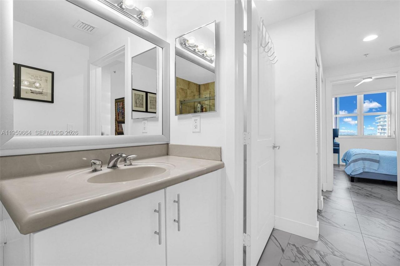 7910 Harbor Island Dr, Unit 1103, North Bay Village, FL 33141 Photo