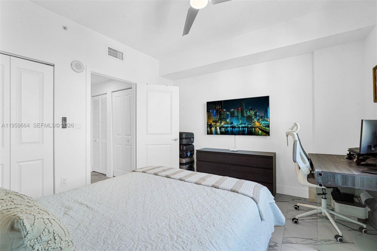 7910 Harbor Island Dr, Unit 1103, North Bay Village, FL 33141 Photo