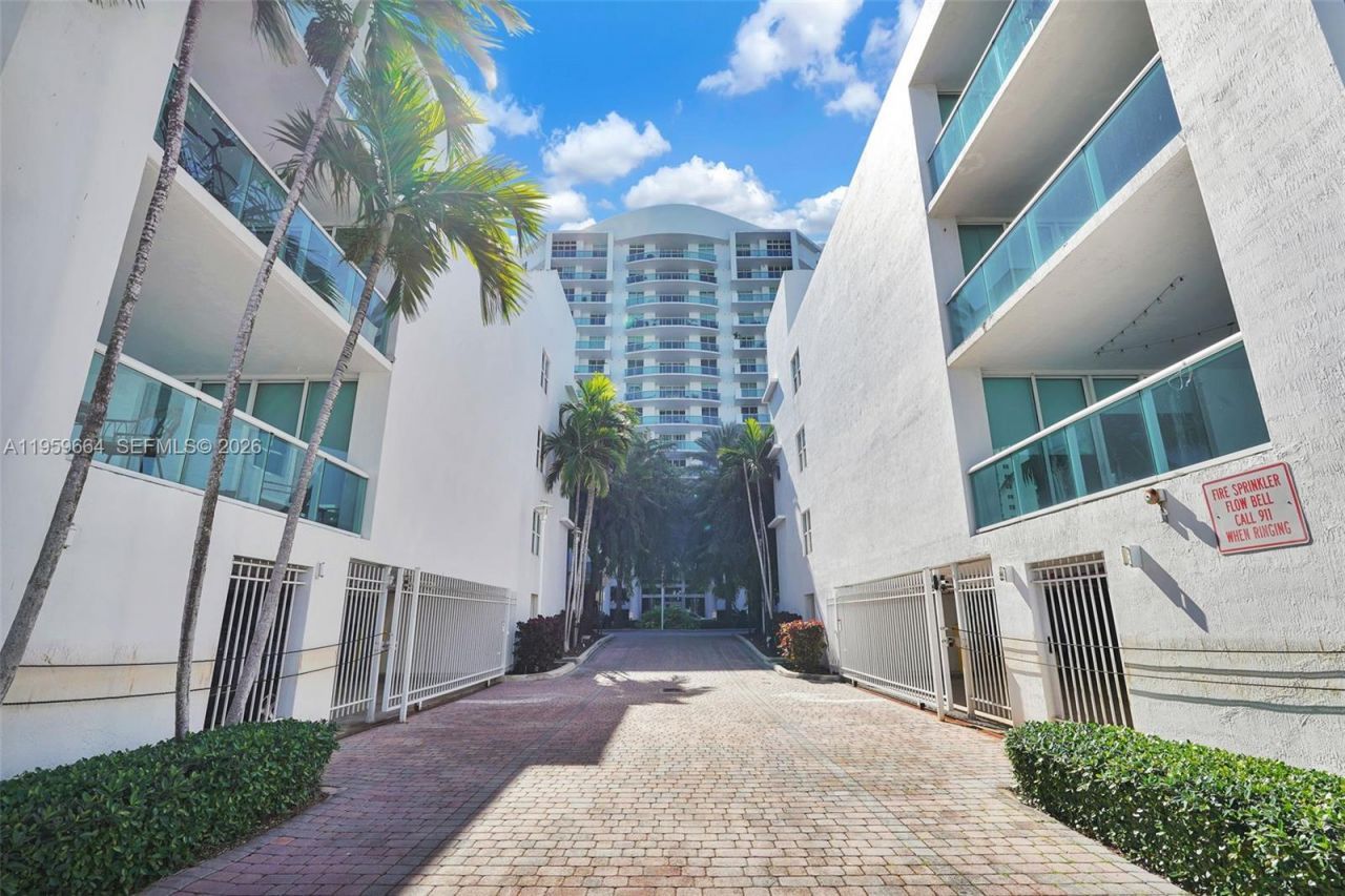 7910 Harbor Island Dr, Unit 1103, North Bay Village, FL 33141 Photo