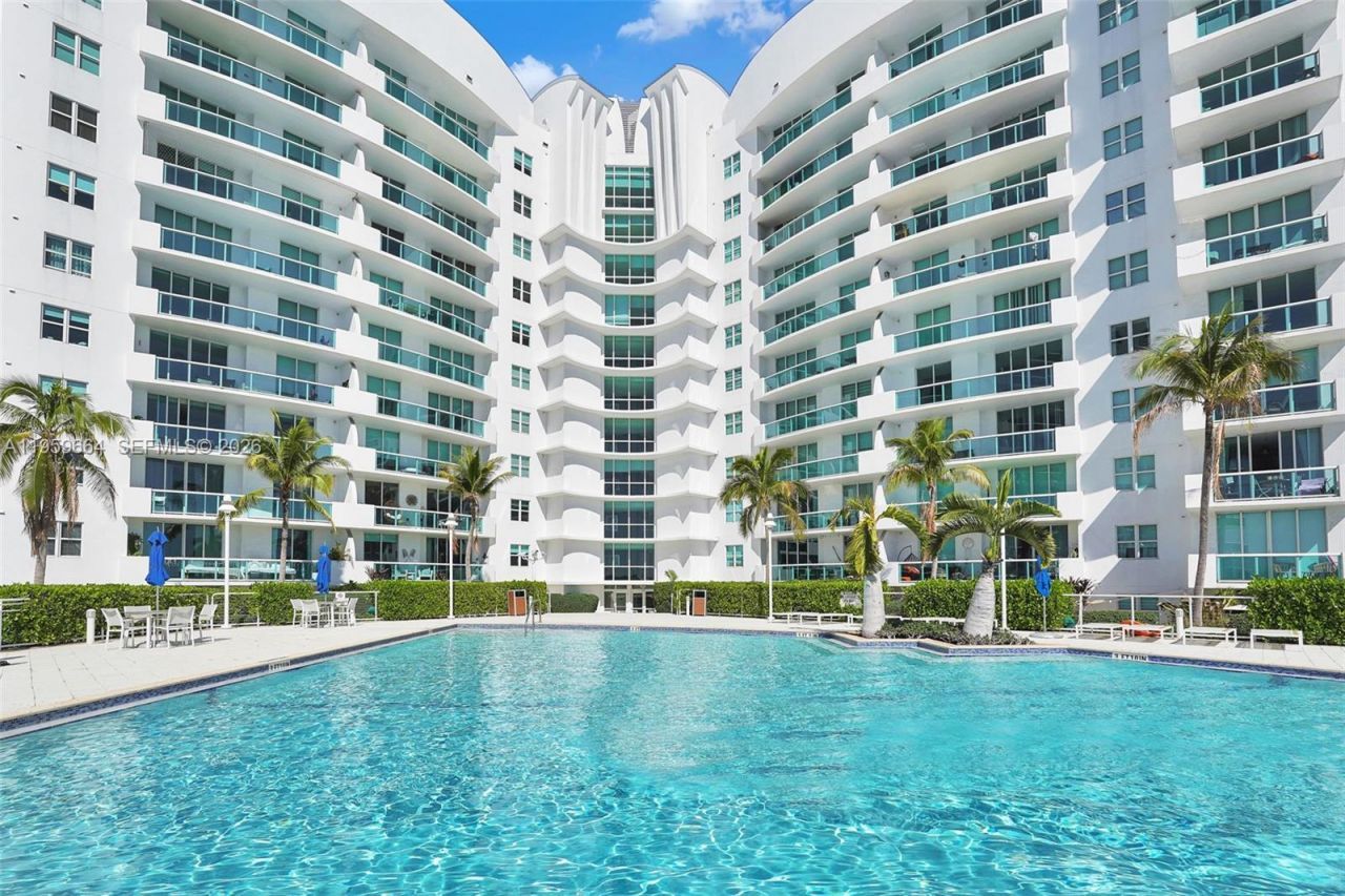 7910 Harbor Island Dr, Unit 1103, North Bay Village, FL 33141 Photo