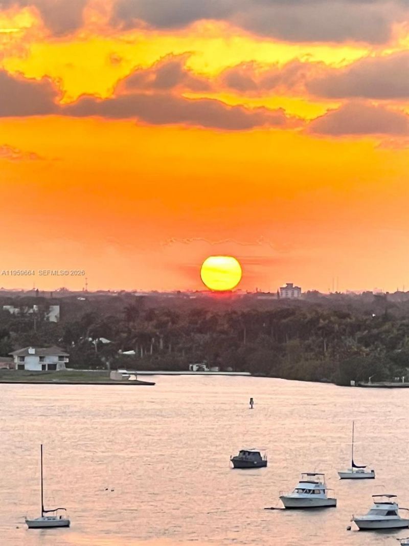 7910 Harbor Island Dr, Unit 1103, North Bay Village, FL 33141 Photo