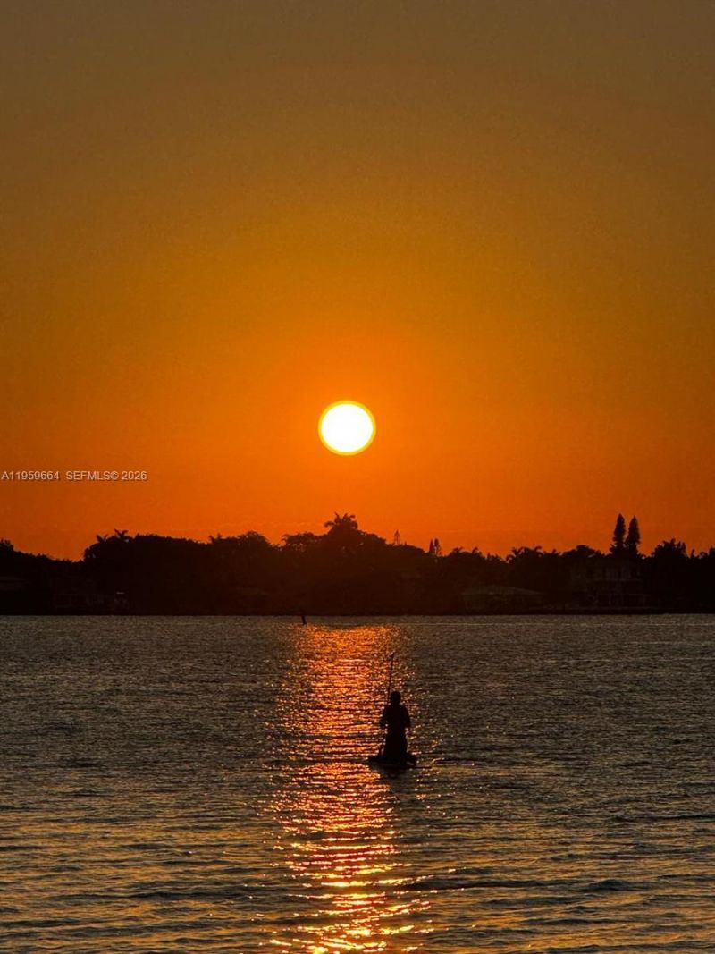 7910 Harbor Island Dr, Unit 1103, North Bay Village, FL 33141 Photo