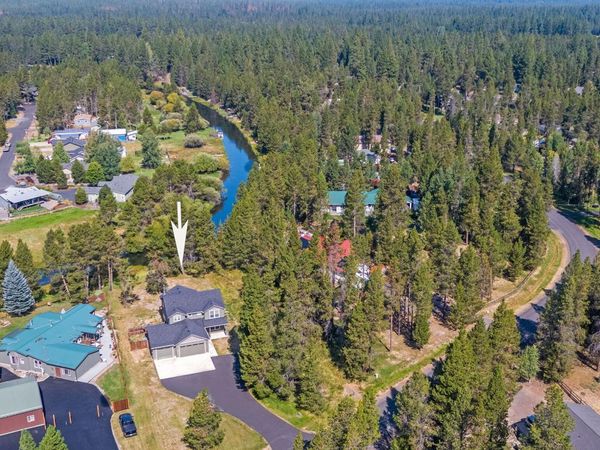 55967 Wood Duck Drive, Bend, OR 97707