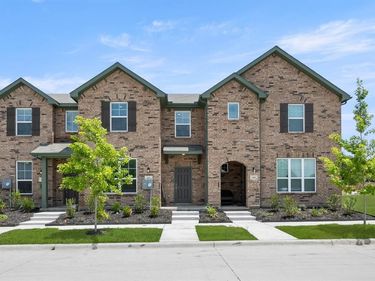 247 Wagon Spoke Way, Unit 18, Fort Worth, TX 76120