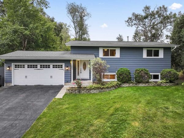 103 S Seebert Street, Cary, IL 60013