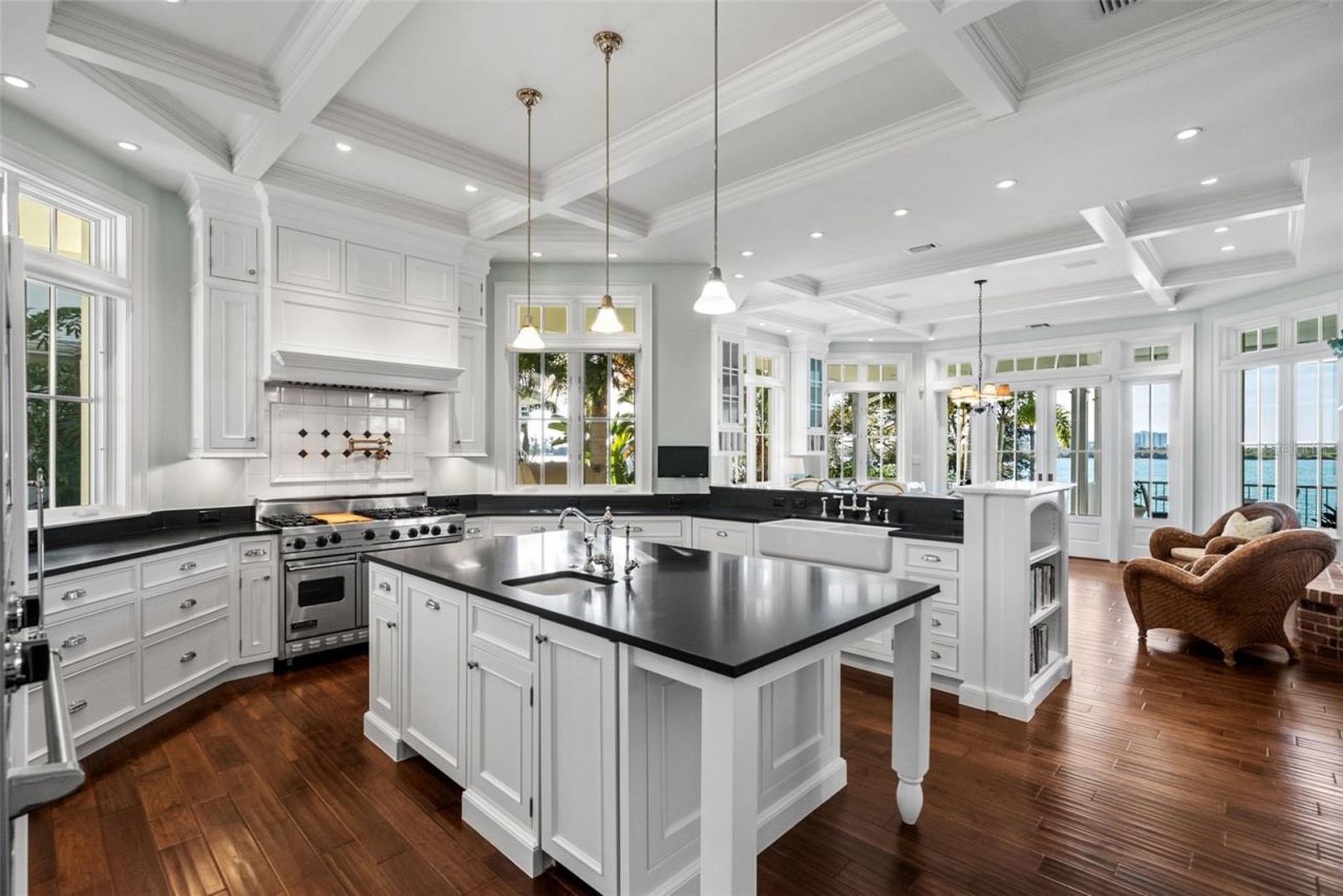 3440 Gulfmead Drive, Sarasota, FL 34242 Photo