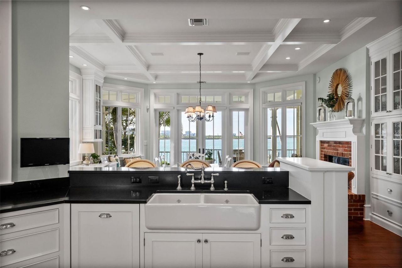 3440 Gulfmead Drive, Sarasota, FL 34242 Photo