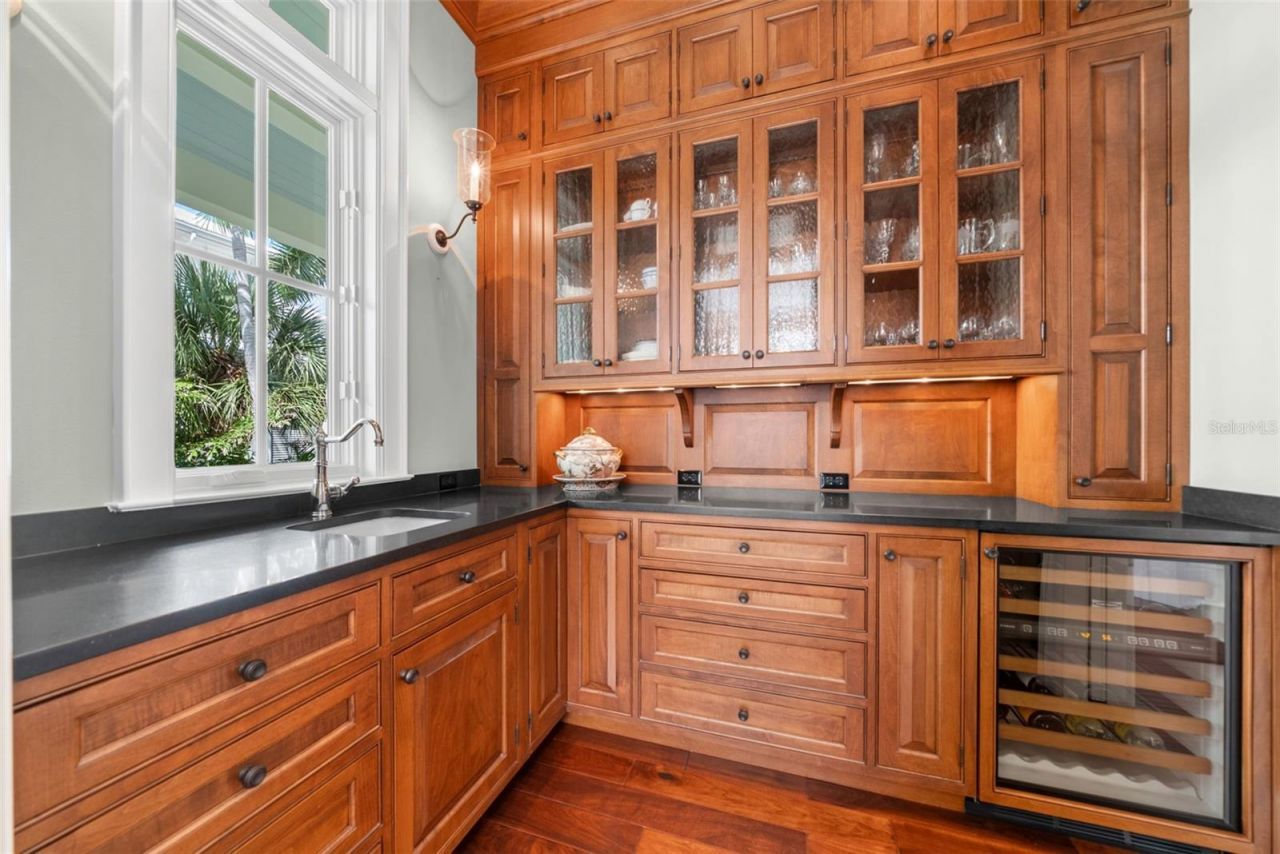 3440 Gulfmead Drive, Sarasota, FL 34242 Photo