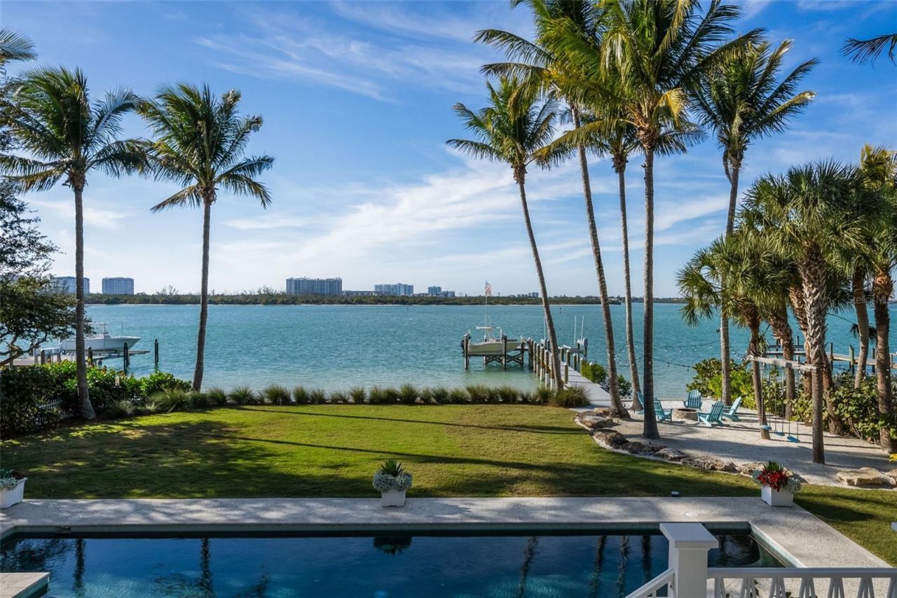 3440 Gulfmead Drive, Sarasota, FL 34242 Photo