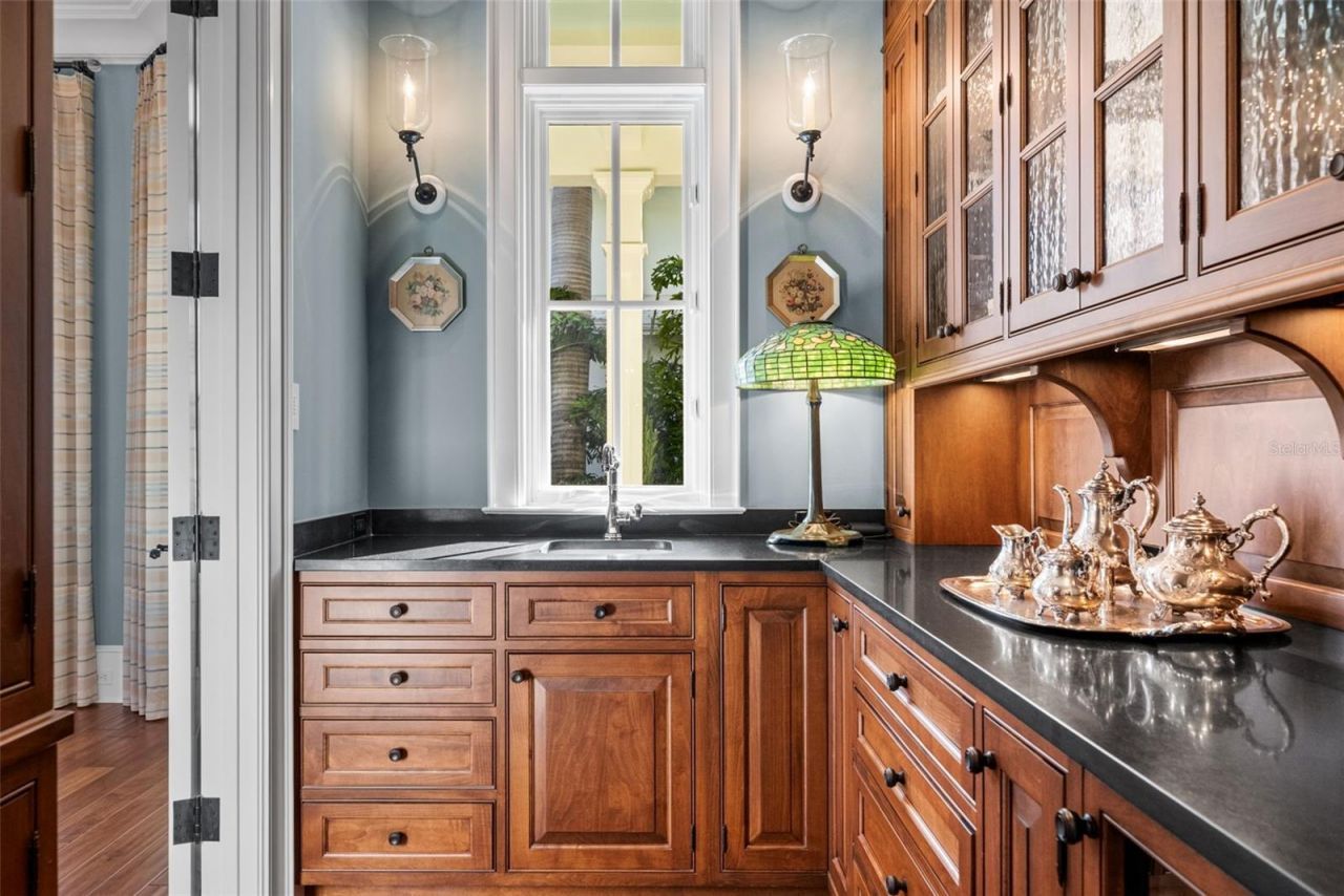 3440 Gulfmead Drive, Sarasota, FL 34242 Photo