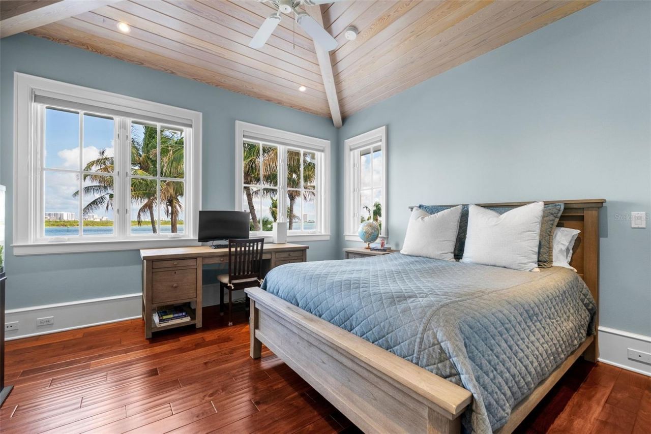 3440 Gulfmead Drive, Sarasota, FL 34242 Photo