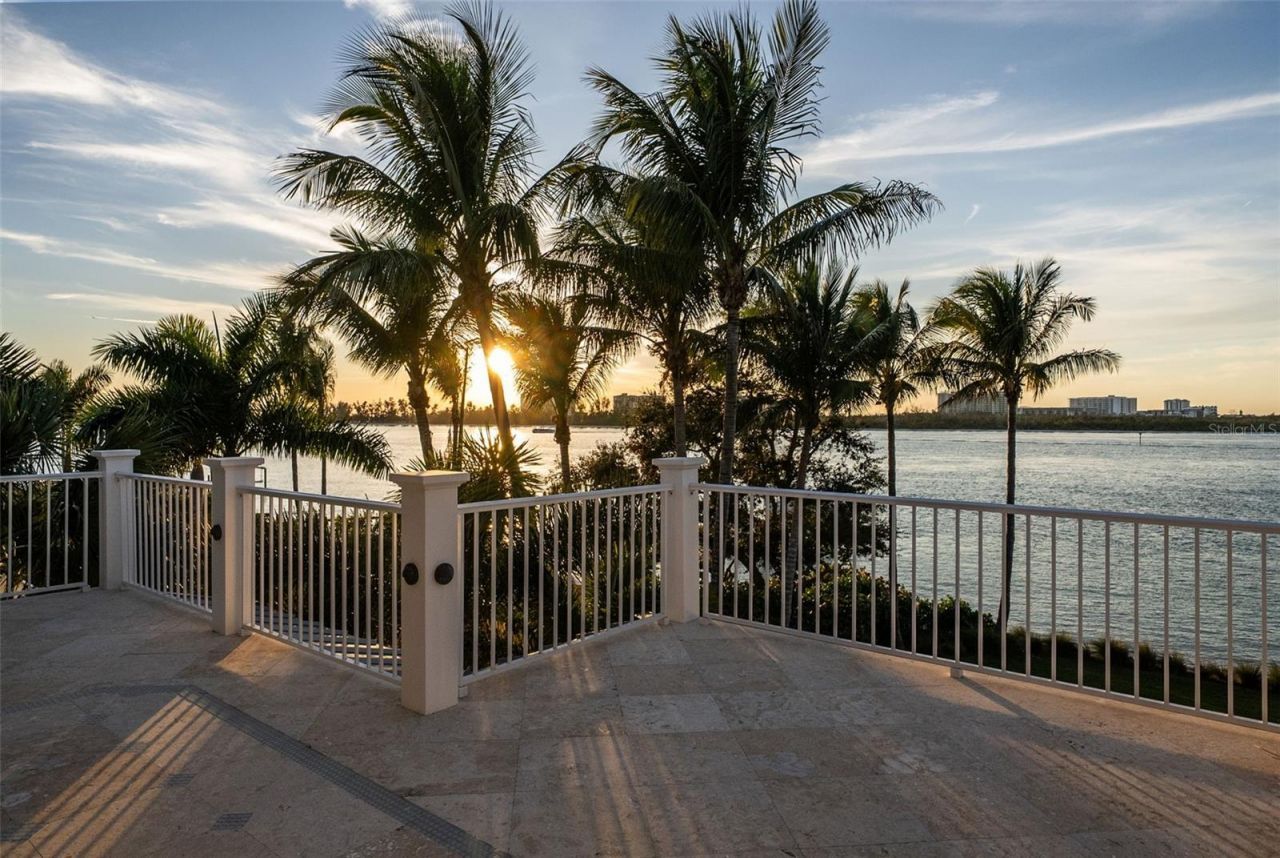 3440 Gulfmead Drive, Sarasota, FL 34242 Photo