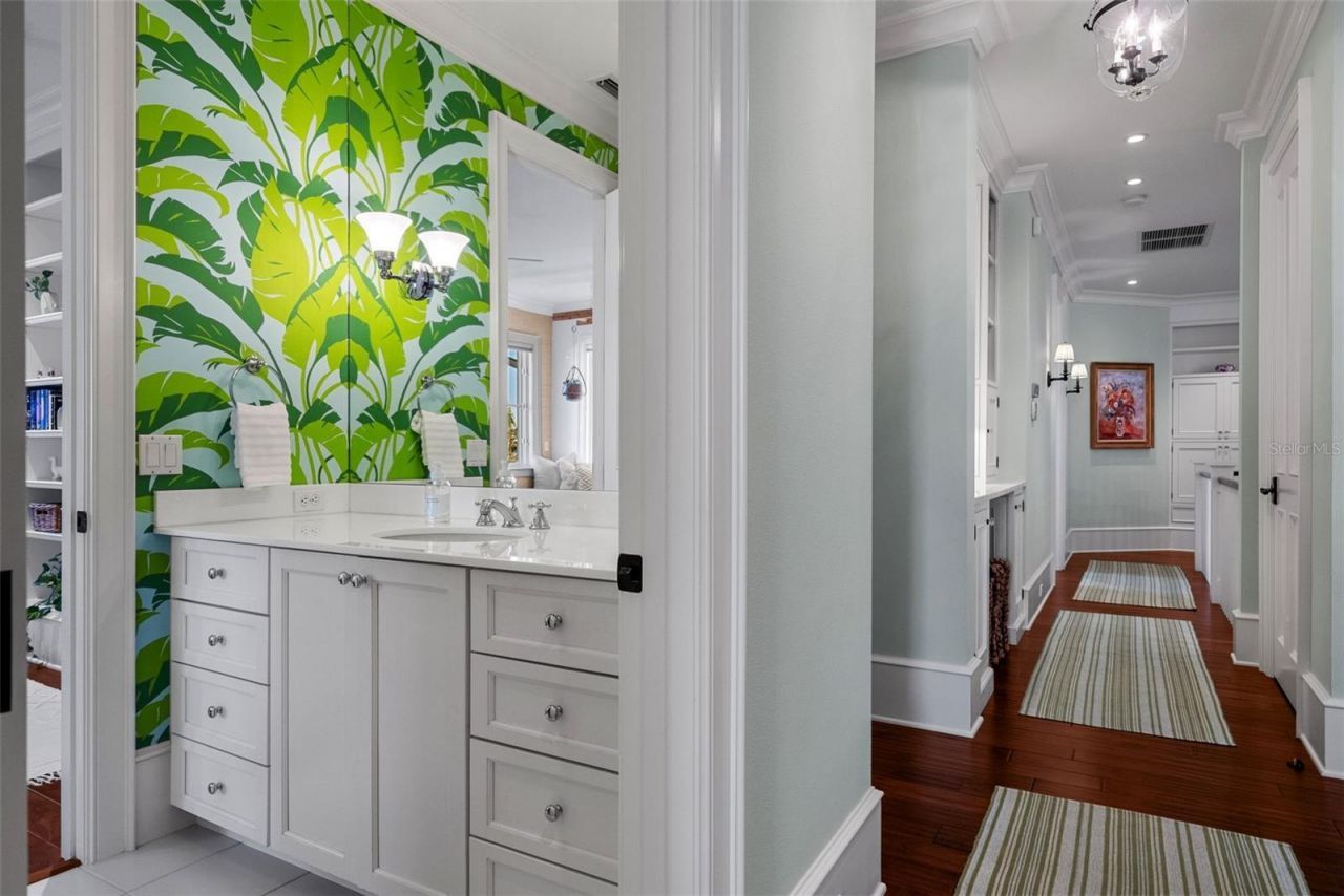 3440 Gulfmead Drive, Sarasota, FL 34242 Photo