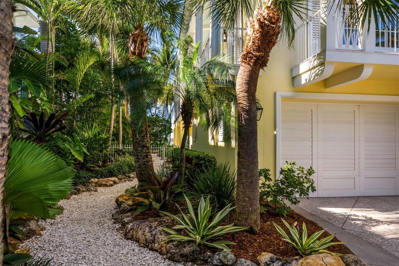 3440 Gulfmead Drive, Sarasota, FL 34242 Photo