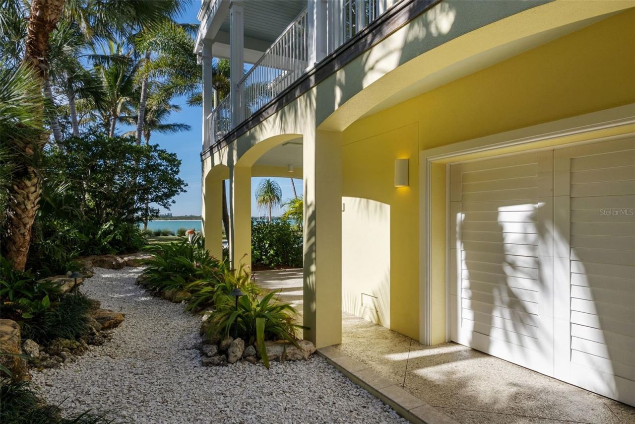 3440 Gulfmead Drive, Sarasota, FL 34242 Photo