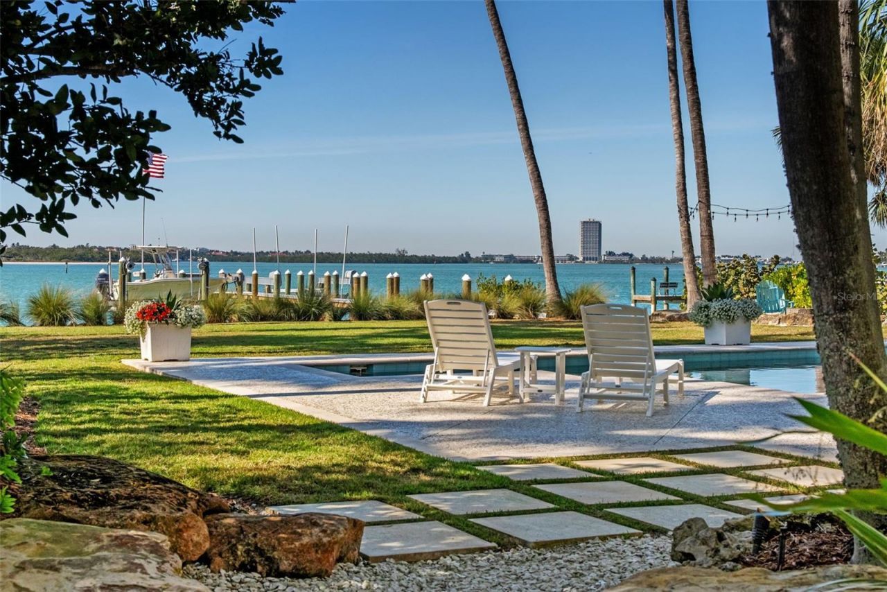 3440 Gulfmead Drive, Sarasota, FL 34242 Photo