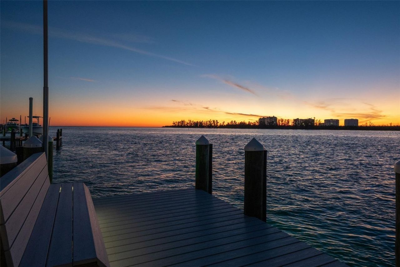 3440 Gulfmead Drive, Sarasota, FL 34242 Photo