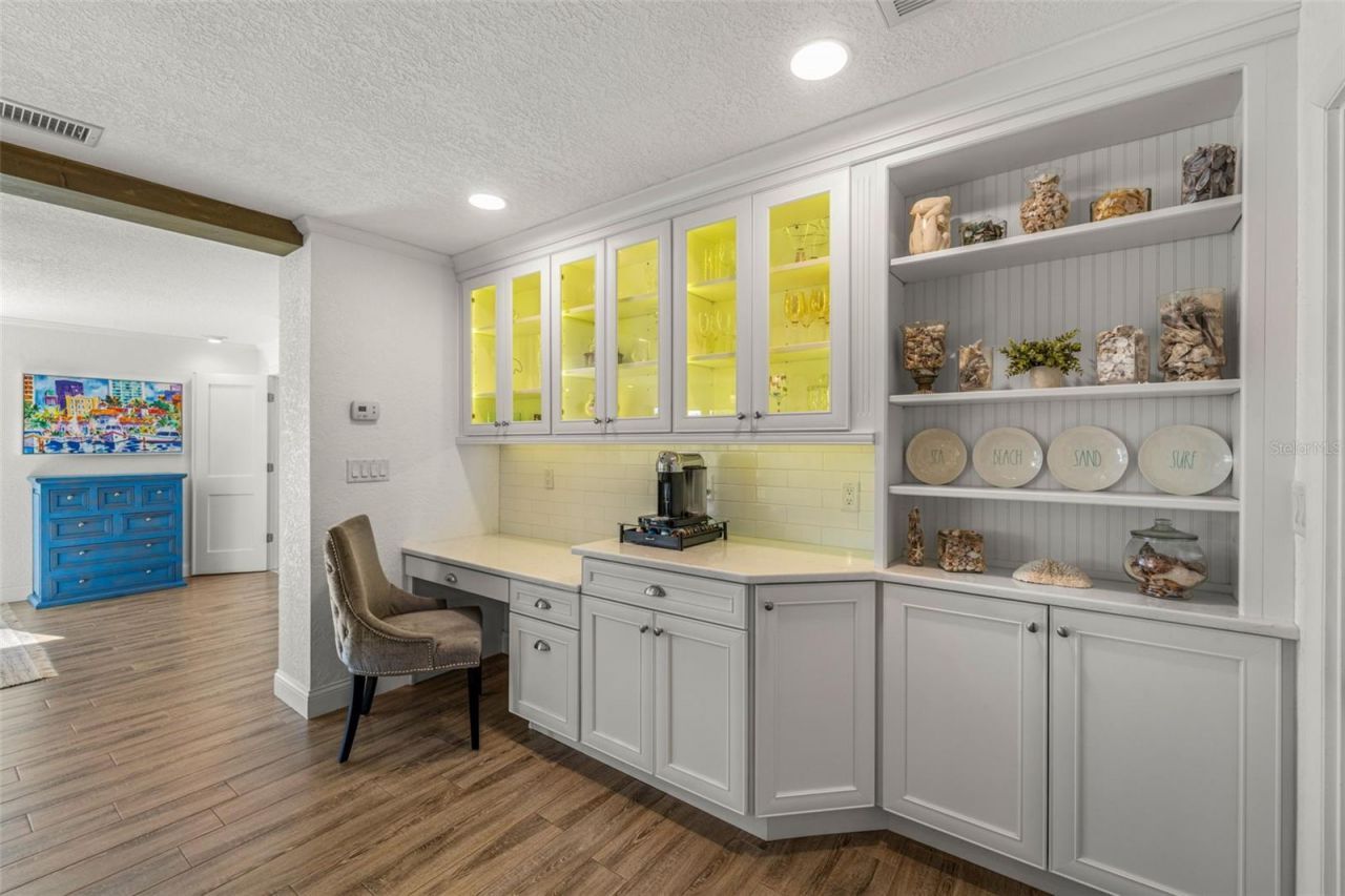 3784 42nd Avenue S, Saint Petersburg, FL 33711 Photo