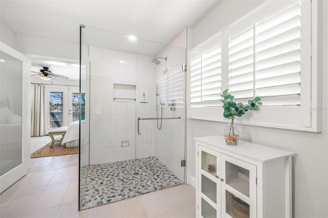 3784 42nd Avenue S, Saint Petersburg, FL 33711 Photo