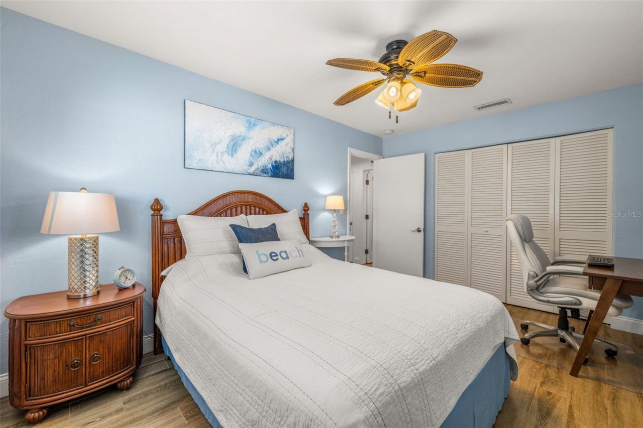 3784 42nd Avenue S, Saint Petersburg, FL 33711 Photo