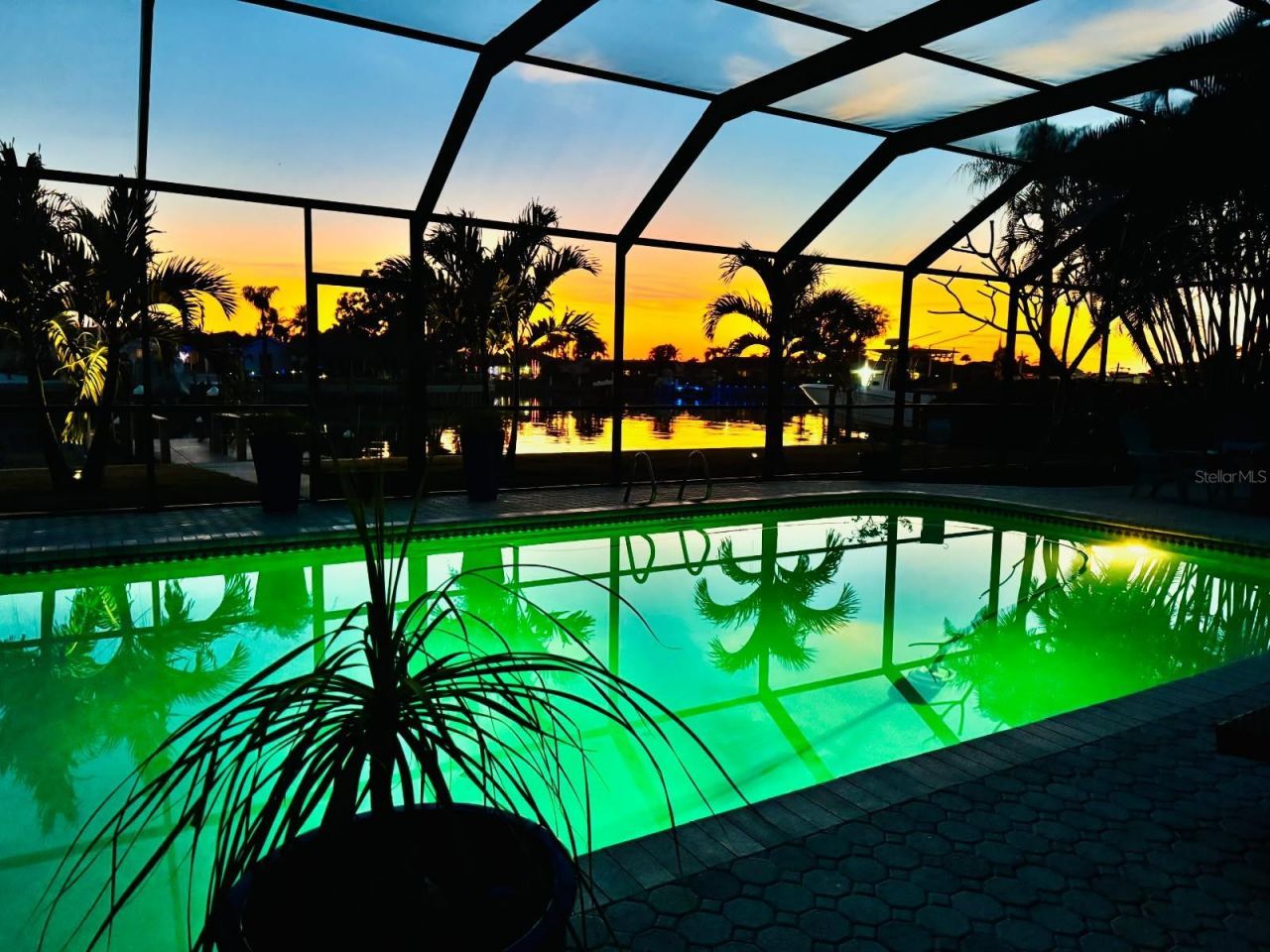 3784 42nd Avenue S, Saint Petersburg, FL 33711 Photo