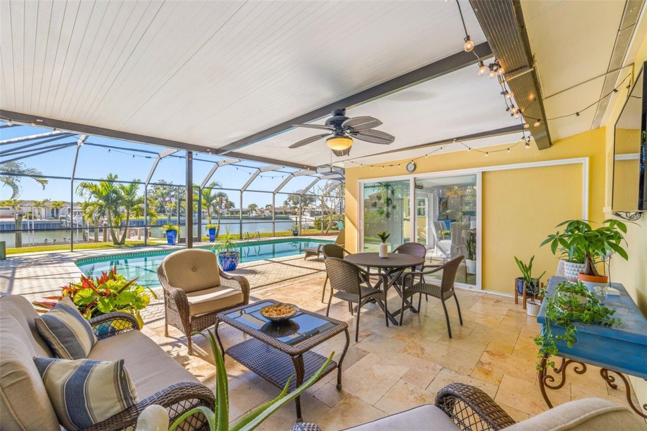 3784 42nd Avenue S, Saint Petersburg, FL 33711 Photo