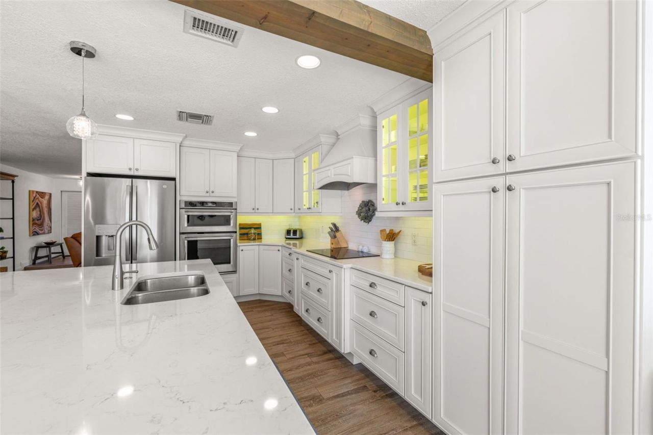 3784 42nd Avenue S, Saint Petersburg, FL 33711 Photo