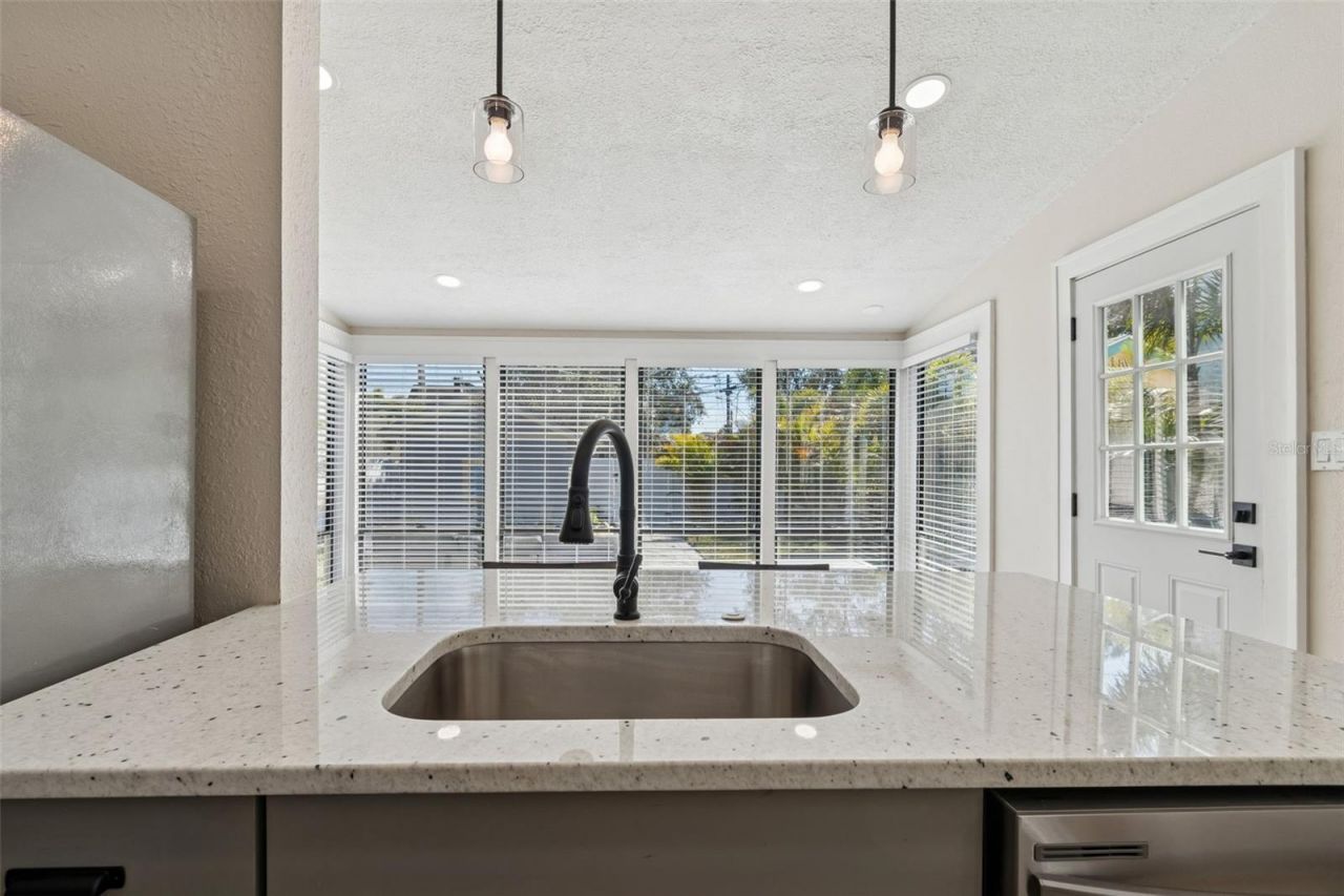 322 11th Avenue N, Saint Petersburg, FL 33701 Photo