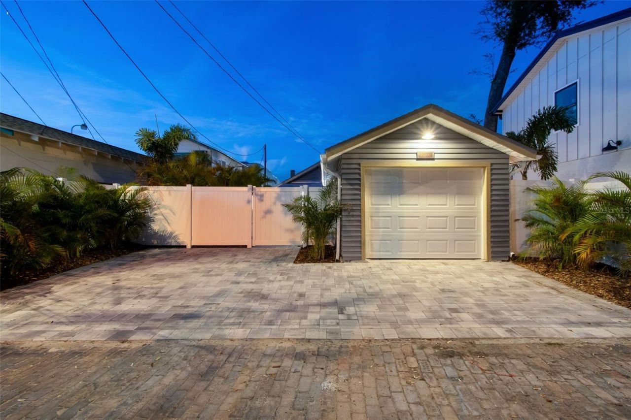 322 11th Avenue N, Saint Petersburg, FL 33701 Photo