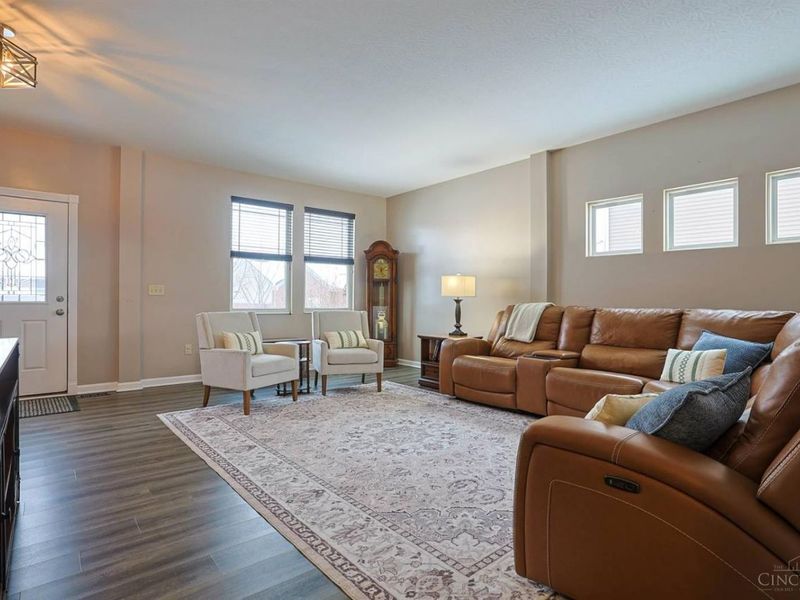 1539 Sefton Drive, Harrison, OH 45030 Photo 6