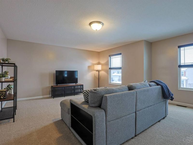 1539 Sefton Drive, Harrison, OH 45030 Photo 9