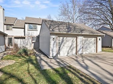 2914 NE 59th Place, Gladstone, MO 64119