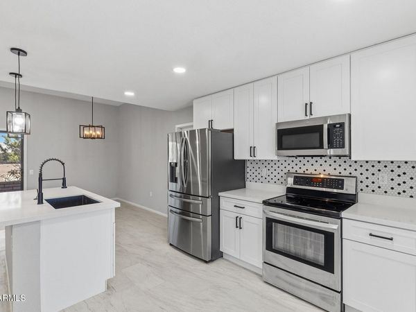 16817 N MEADOW PARK Drive, Sun City, AZ 85351