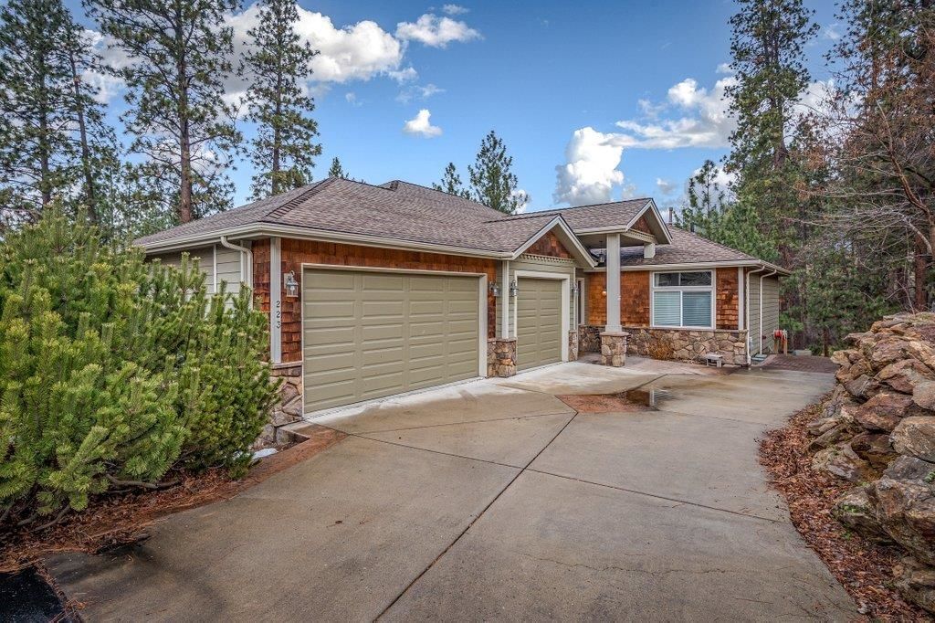 223 N Lindeblad Ln, Liberty Lake, WA 99019 Main Photo