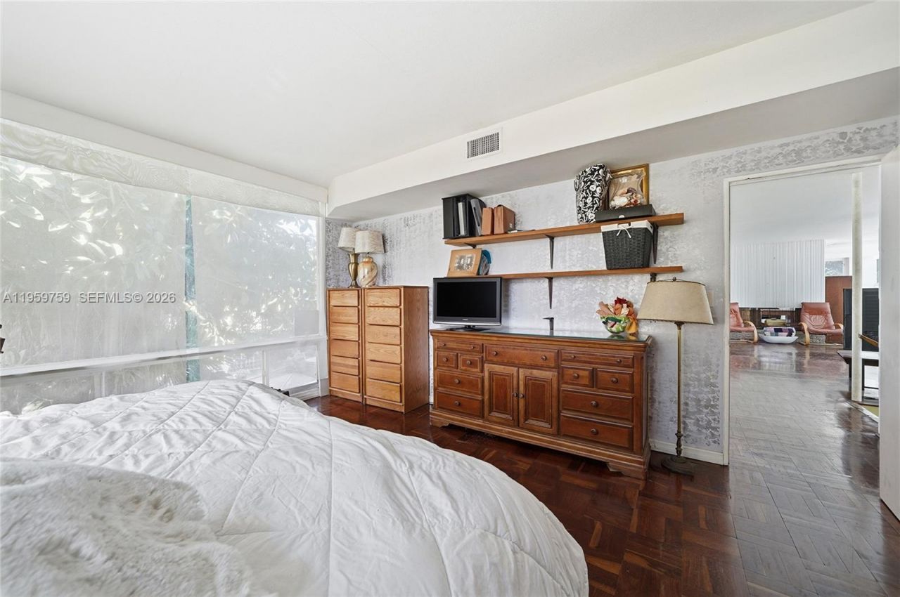 1511 S Ocean Dr, Fort Lauderdale, FL 33316 Photo