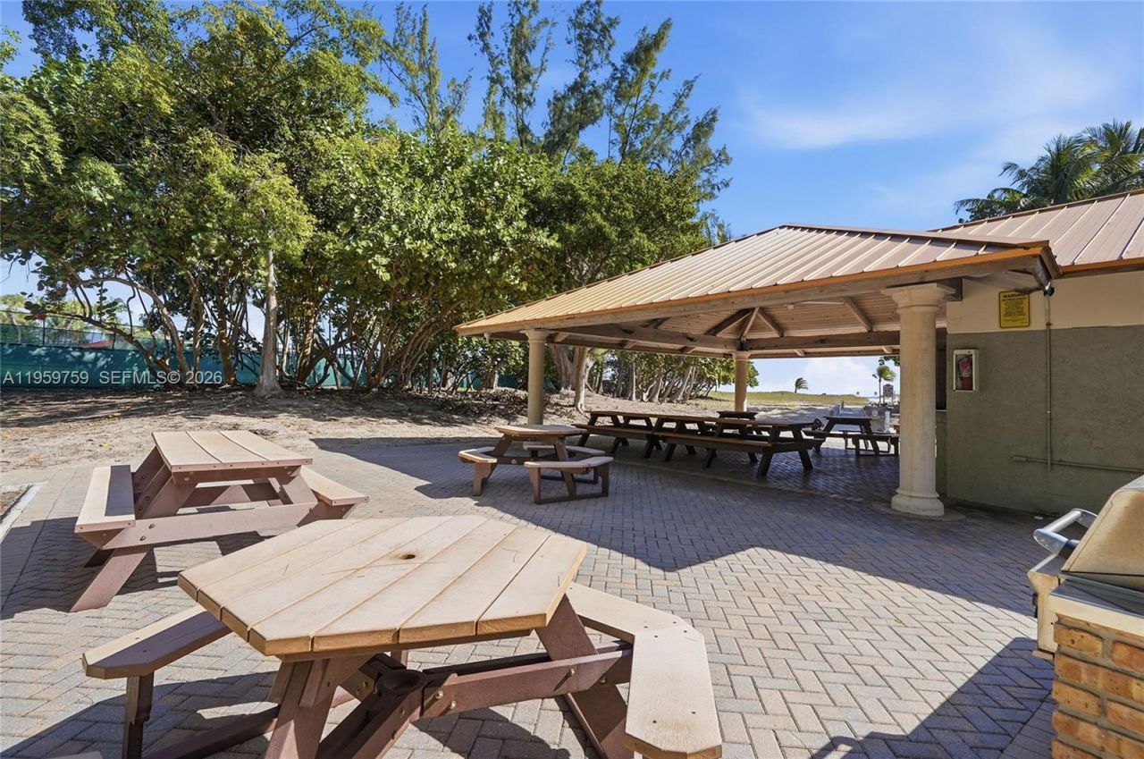 1511 S Ocean Dr, Fort Lauderdale, FL 33316 Photo