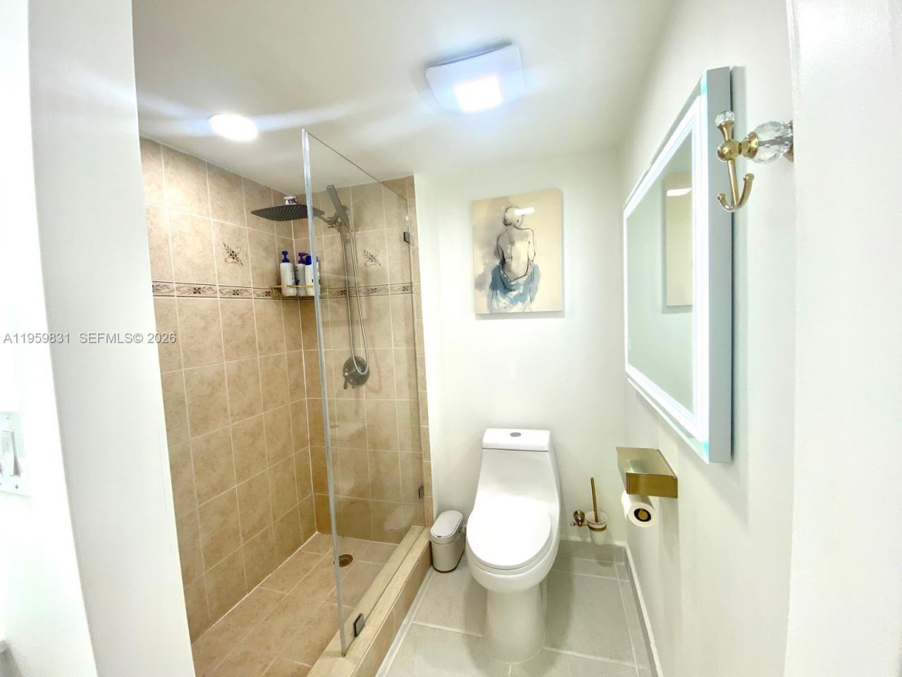 210 174th St, Unit 403, Sunny Isles Beach, FL 33160 Photo