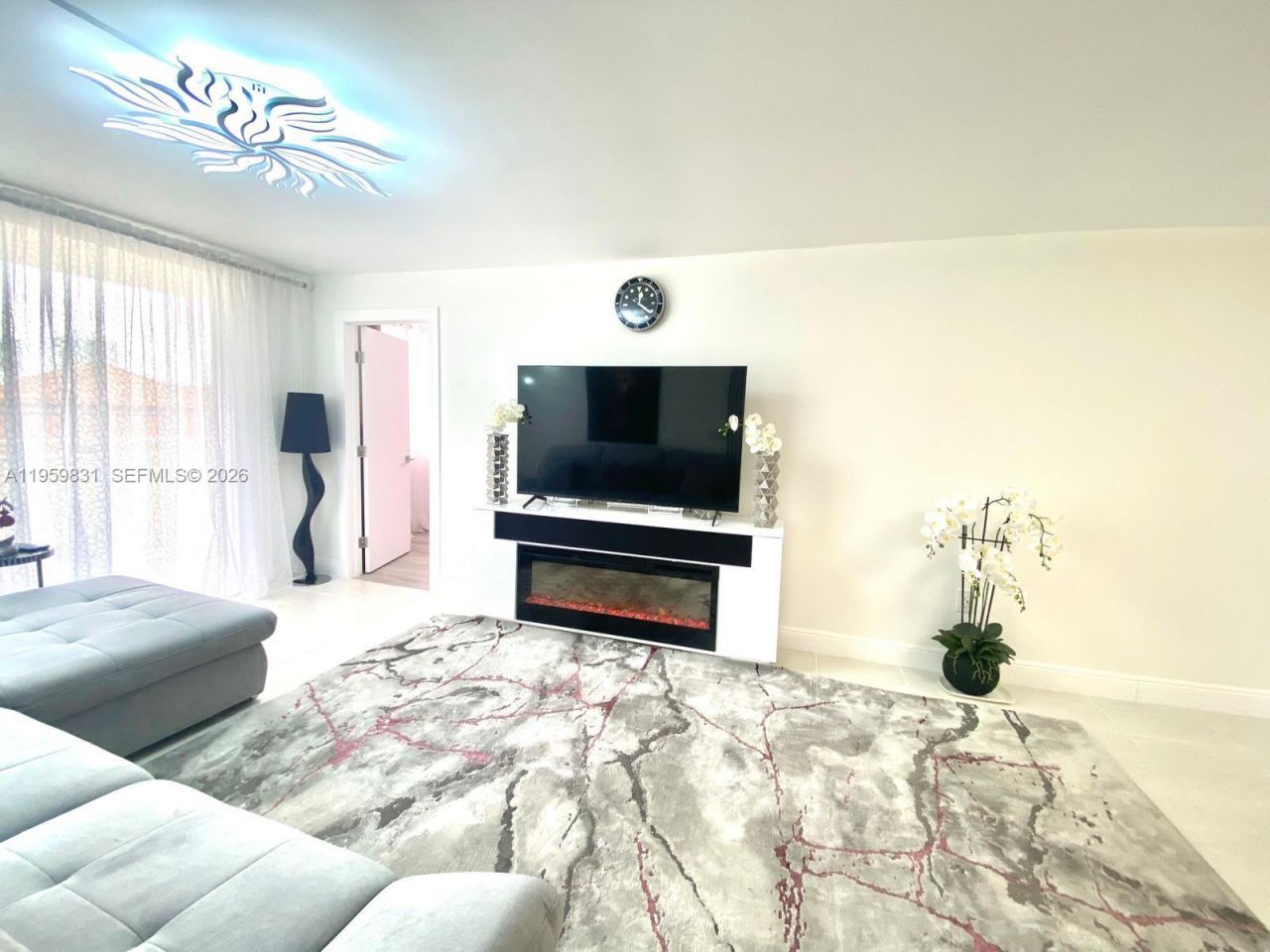 210 174th St, Unit 403, Sunny Isles Beach, FL 33160 Photo