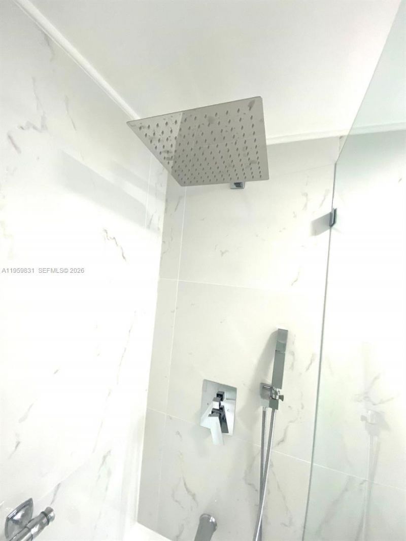 210 174th St, Unit 403, Sunny Isles Beach, FL 33160 Photo