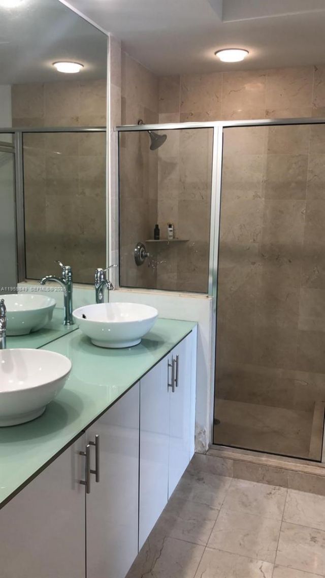 315 NE 3rd Ave, Unit 1905, Fort Lauderdale, FL 33301 Photo