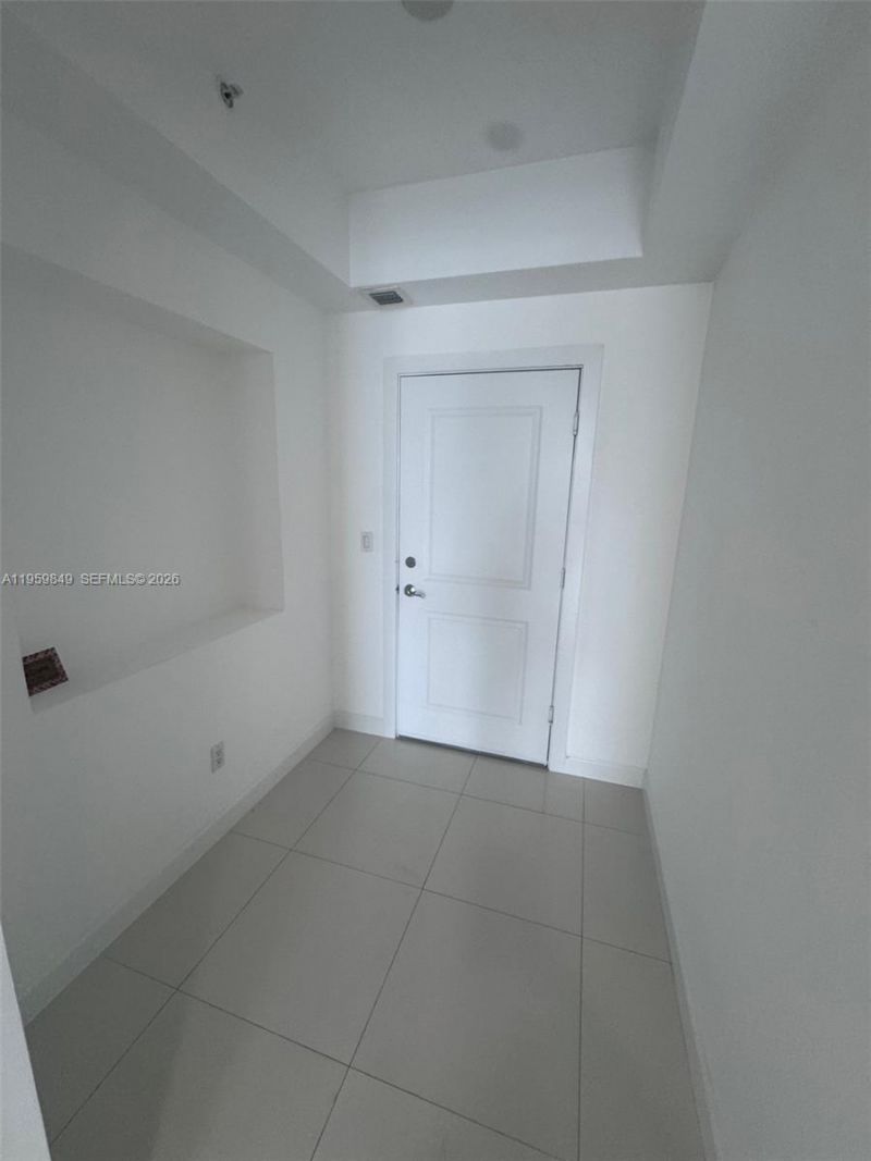 315 NE 3rd Ave, Unit 1905, Fort Lauderdale, FL 33301 Photo