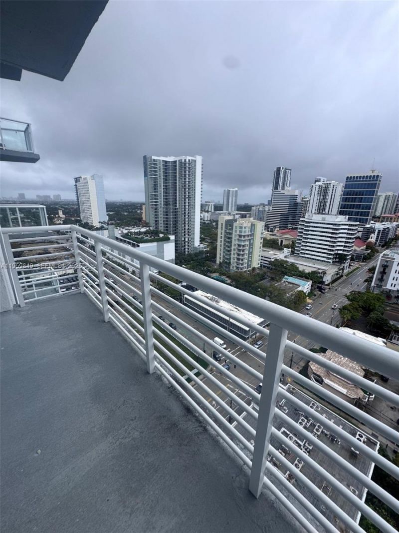 315 NE 3rd Ave, Unit 1905, Fort Lauderdale, FL 33301 Photo