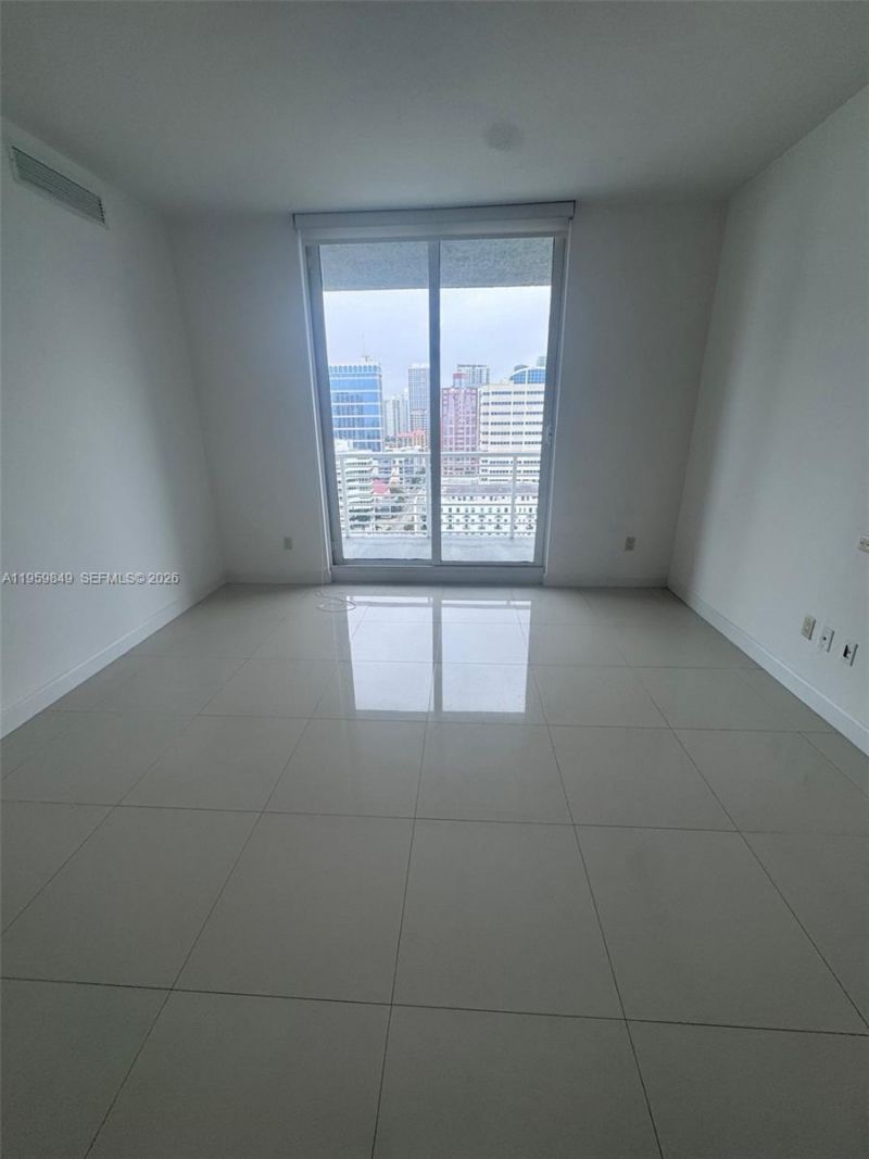 315 NE 3rd Ave, Unit 1905, Fort Lauderdale, FL 33301 Photo