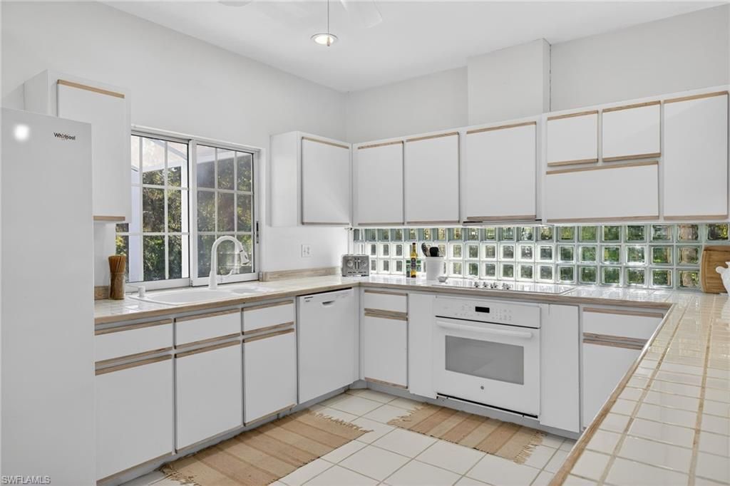 556 Sea Oats Dr, Sanibel, FL 33957 Photo